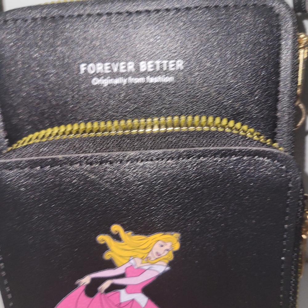 Aurora princess fashion purse with adjustable strap nwot. - Picture 3 of 9